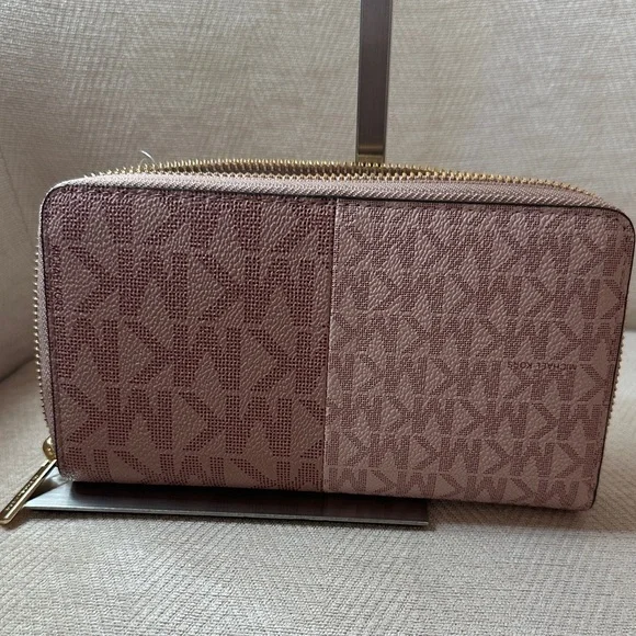 Michael Kors Pink on Pink Logo Wallet - Picture 3 of 7